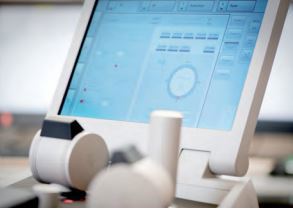 Its flexible system enables easy access to vessel information, while touch-sensitive control panels and displays ensure optimal performance